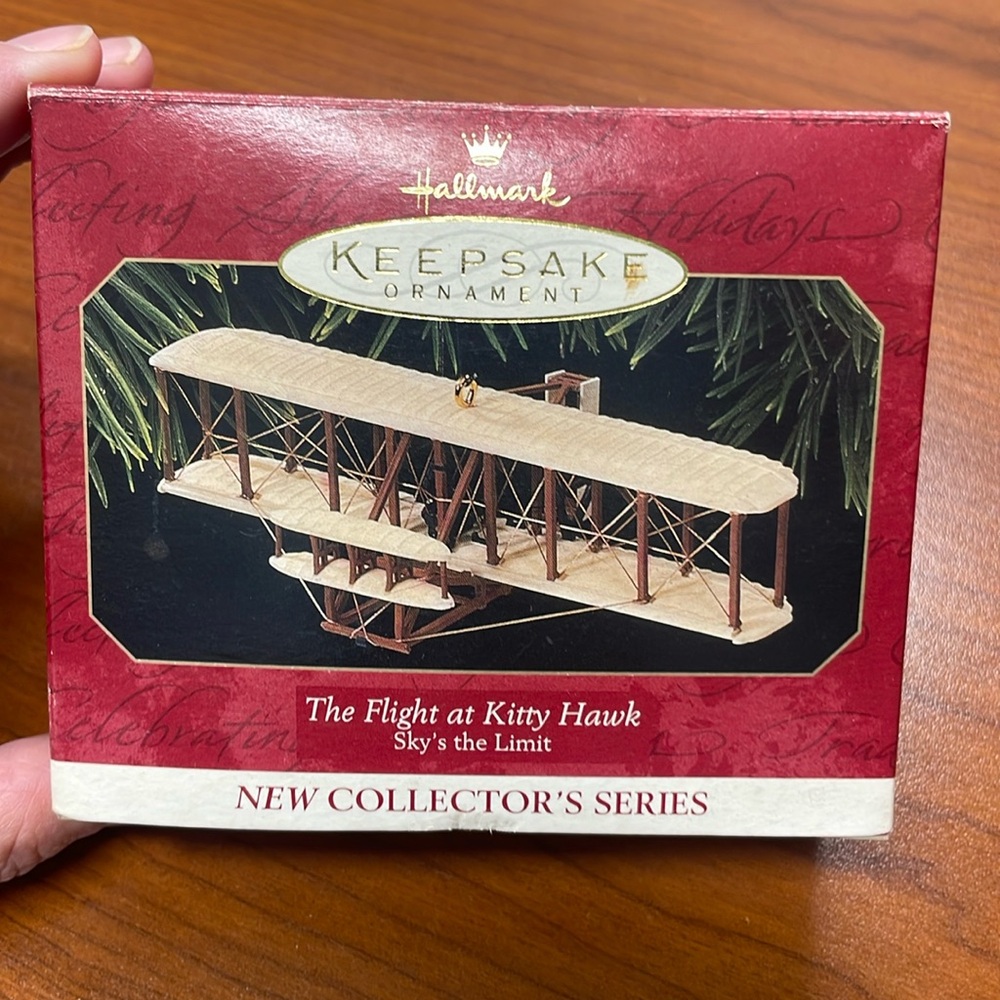 1997 Hallmark collector’s series #1 ornament The flight at Kitty Hawk airplane